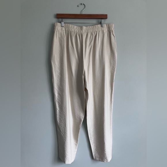 SOHO APPAREL Cream Belted Pull On Tapered Leg Light Weight Pants L(Like an XL) - Picture 6 of 12